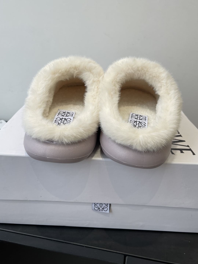 L0ew* slippers